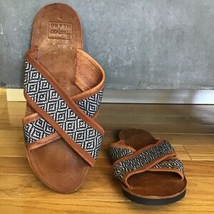 Ilano / Ndavaa Handmade Leather & Handwoven Textile Slide Sandals - SZ 7